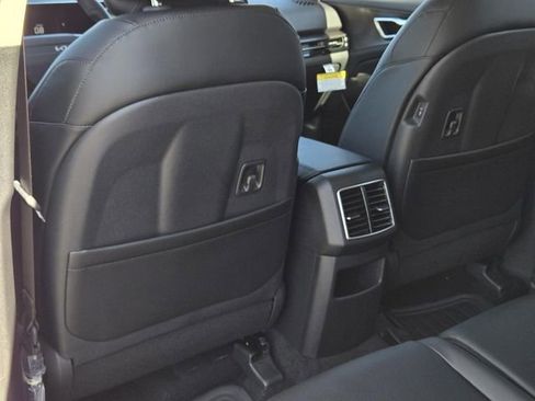 New 2026 Kia Sportage EX image 18