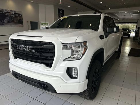 Certified 2020 GMC Sierra 1500 Elevation w/ Elevation Value Package AWD/4WD image 6