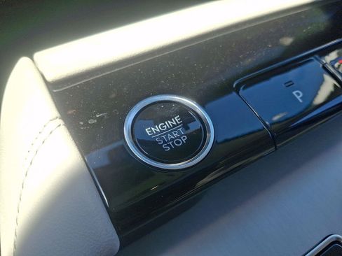 New 2026 Lincoln Navigator Reserve AWD/4WD image 18