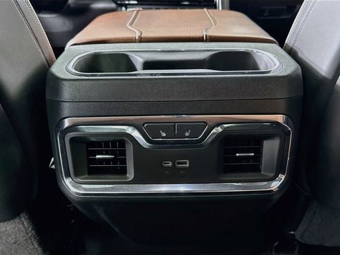 Used 2024 GMC Sierra 1500 Denali Ultimate AWD/4WD image 27