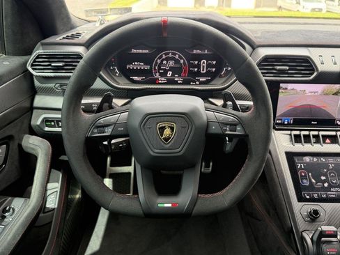 Used 2024 Lamborghini Urus Performante AWD/4WD image 27
