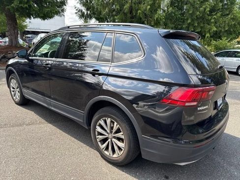 Used 2018 Volkswagen Tiguan S w/ 3rd Row Seat Package AWD/4WD image 4