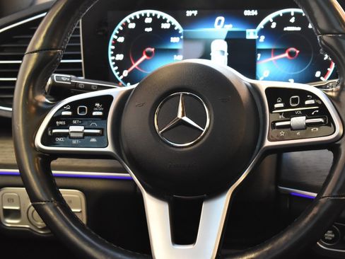 Used 2022 Mercedes-Benz GLE 350 4MATIC w/ AMG Line Exterior image 27
