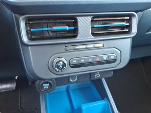 New 2025 Ford Maverick XLT image 15