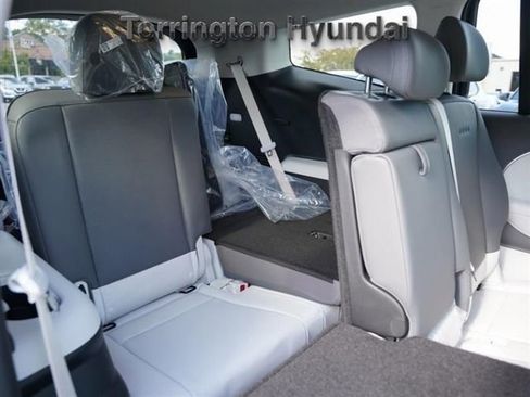 New 2026 Hyundai Ioniq 9 SEL image 12