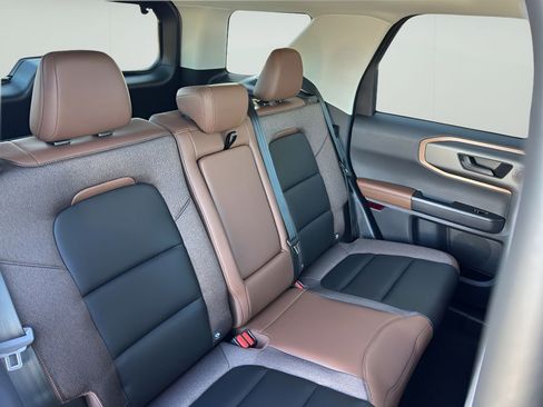 New 2025 Ford Bronco Sport Outer Banks w/ Outer Banks Tech Package+ AWD/4WD image 35