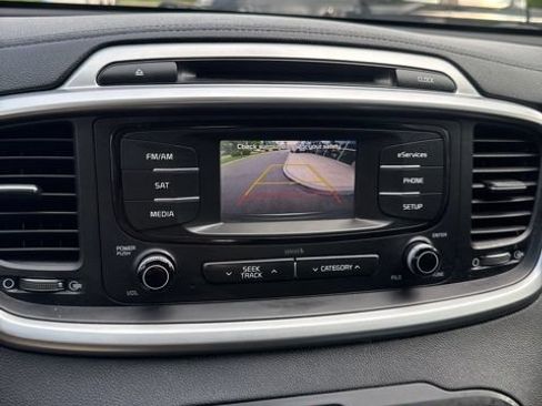 Used 2016 Kia Sorento AWD w/ LX Convenience Package image 31