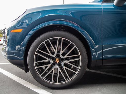 Certified 2026 Porsche Cayenne Coupe AWD/4WD image 11