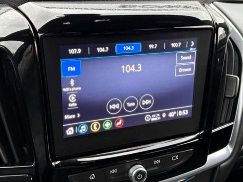Used 2023 Chevrolet Traverse LT image 14