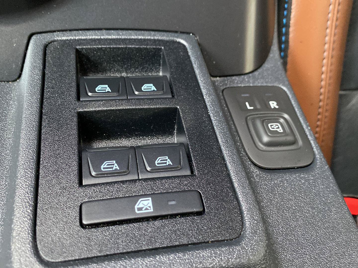 Used 2024 Ford Bronco Outer Banks AWD/4WD image 29