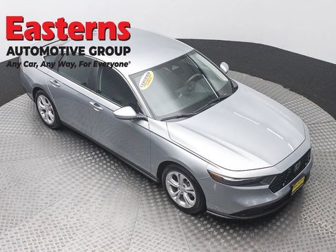 Used 2025 Honda Accord LX image 3