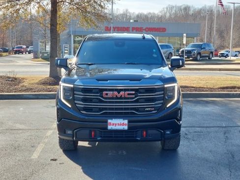Used 2022 GMC Sierra 1500 AT4 w/ AT4 Preferred Package image 5