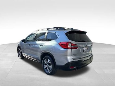 Used 2022 Subaru Ascent Premium w/ Convenience Package image 3