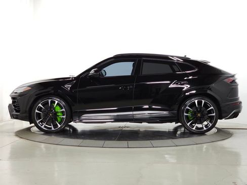 Used 2019 Lamborghini Urus AWD/4WD image 2