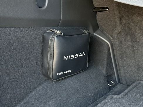 Used 2023 Nissan Rogue SV FWD image 30