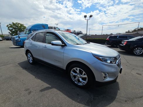 Used 2018 Chevrolet Equinox LT FWD image 5