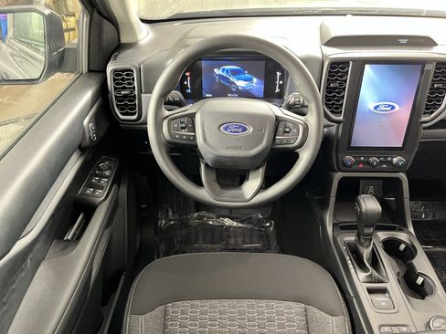 Used 2024 Ford Ranger XL image 12