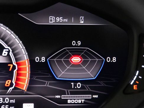 Used 2021 Lamborghini Urus image 85