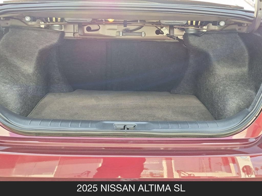 Certified 2025 Nissan Altima 2.5 SL FWD image 25