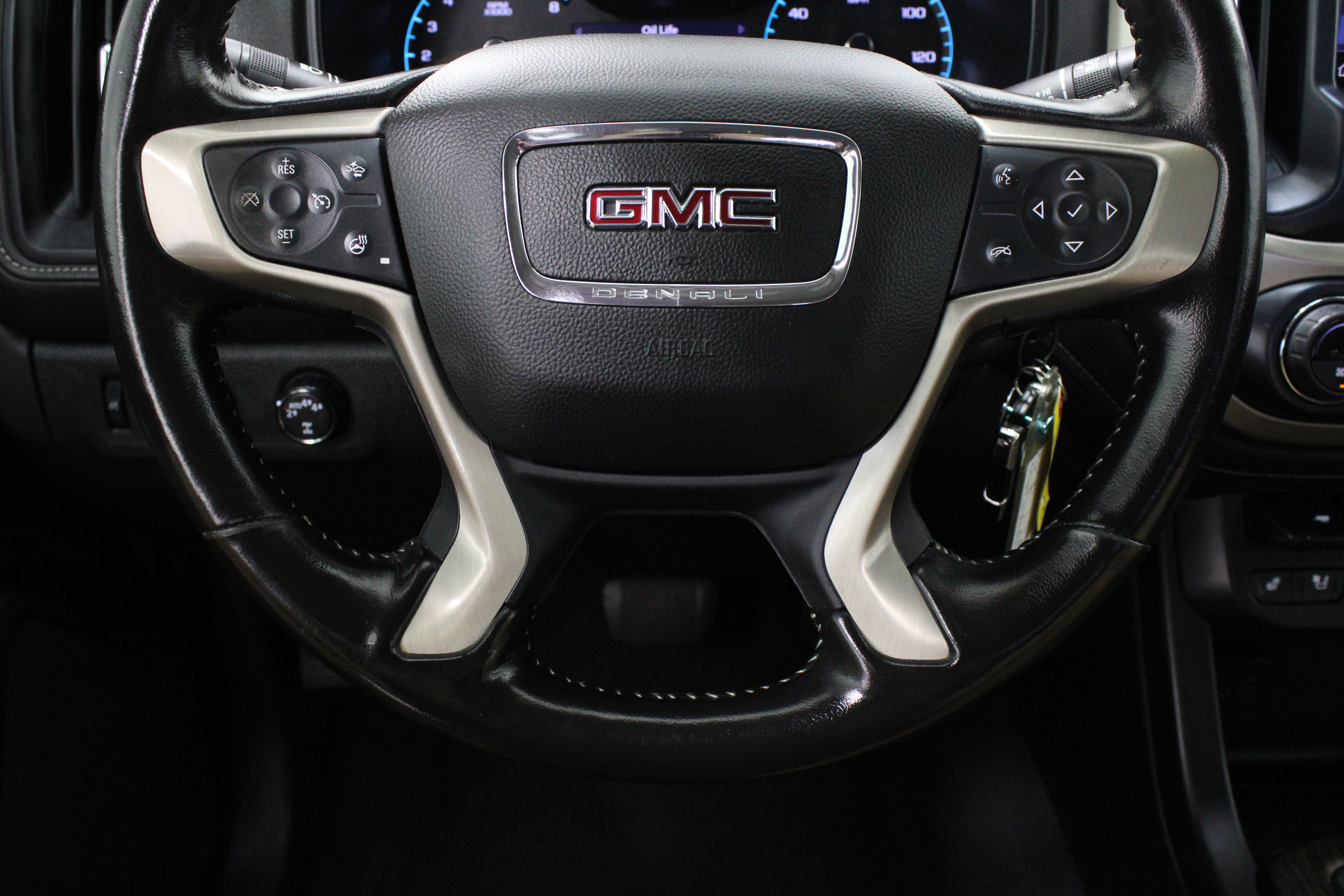 Used 2022 GMC Canyon Denali AWD/4WD image 25
