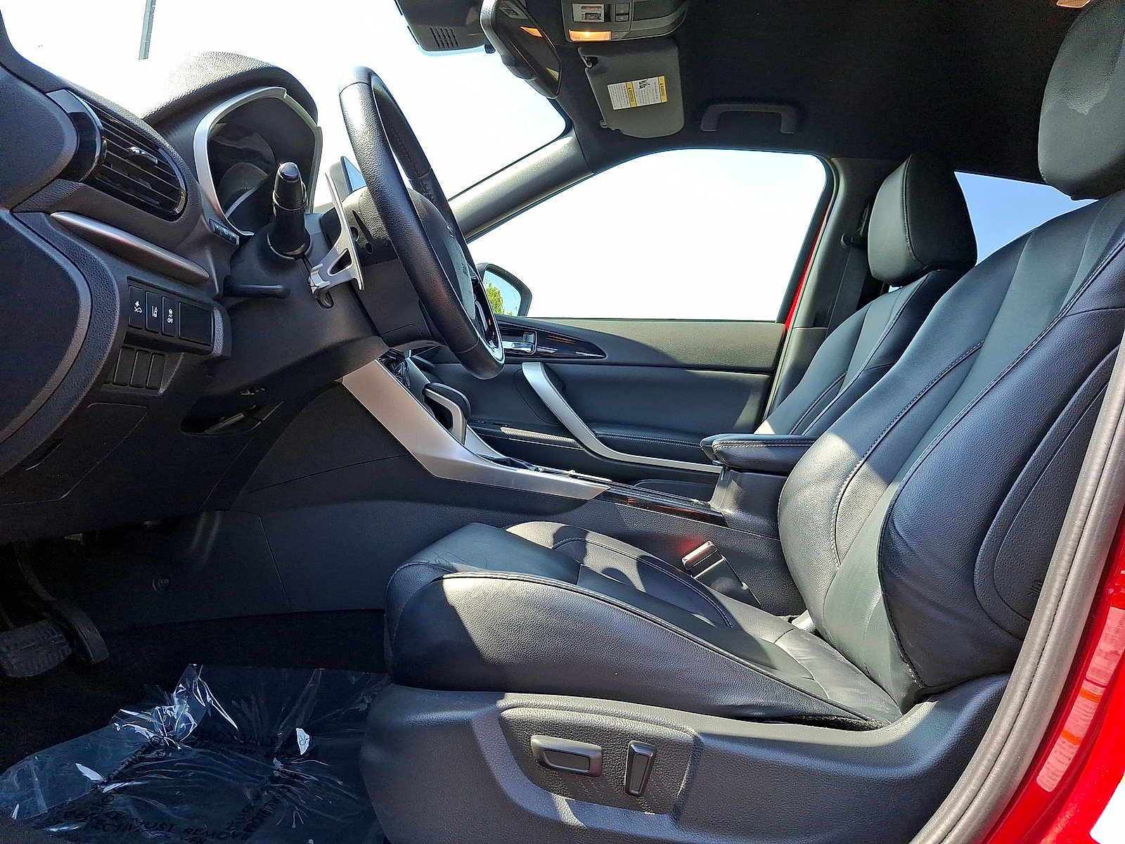 Used 2023 Mitsubishi Eclipse Cross SEL AWD/4WD image 11