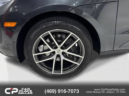 Used 2022 Porsche Macan w/ Premium Package Plus AWD/4WD image 47