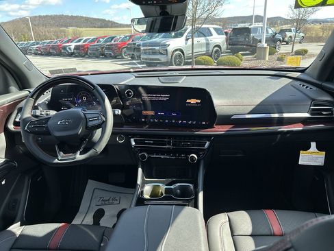 New 2026 Chevrolet Traverse RS image 17