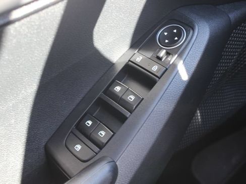 Certified 2023 Kia Seltos LX AWD/4WD image 17