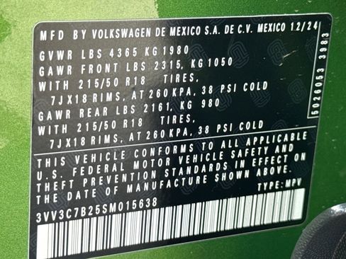 Certified 2025 Volkswagen Taos SE image 34