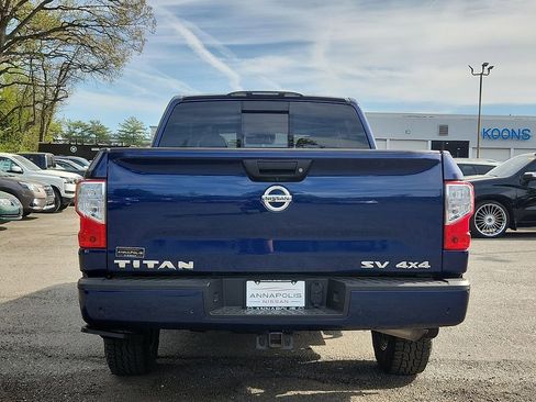 Used 2021 Nissan Titan SV w/ SV Convenience Package AWD/4WD image 5