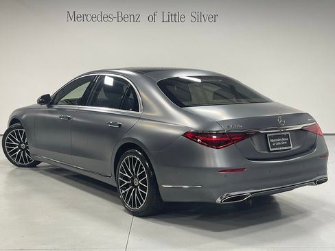 Used 2022 Mercedes-Benz S 580 4MATIC Sedan image 3