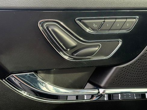 New 2025 Lincoln Corsair AWD image 17