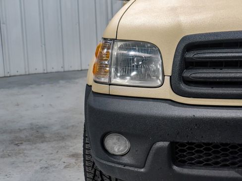 Used 2004 Toyota Sequoia SR5 image 46