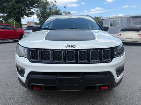 Used 2017 Jeep Compass Trailhawk w/ Leather Interior Group AWD/4WD image 2