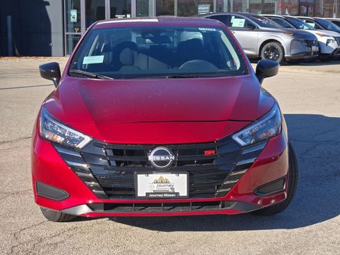 Used 2025 Nissan Versa SR w/ Trunk Package image 5