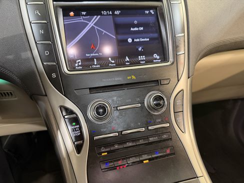 Used 2019 Lincoln Nautilus Reserve w/ Class II Trailer Tow Package image 18