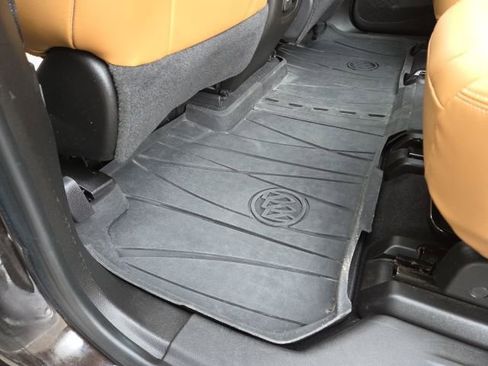 Used 2018 Buick Enclave Premium image 24