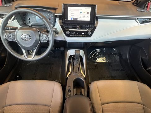 Used 2023 Toyota Corolla SE w/ SE Premium Package FWD image 16