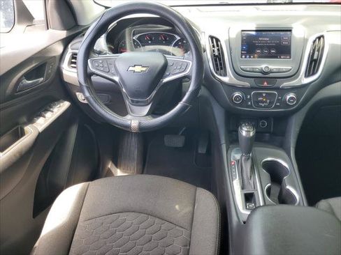 Used 2020 Chevrolet Equinox LT FWD image 16