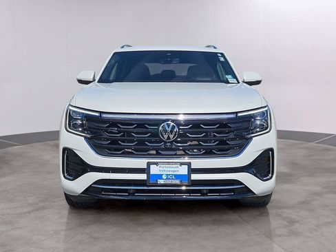 Used 2024 Volkswagen Atlas Cross Sport SEL Premium R-Line AWD/4WD image 2