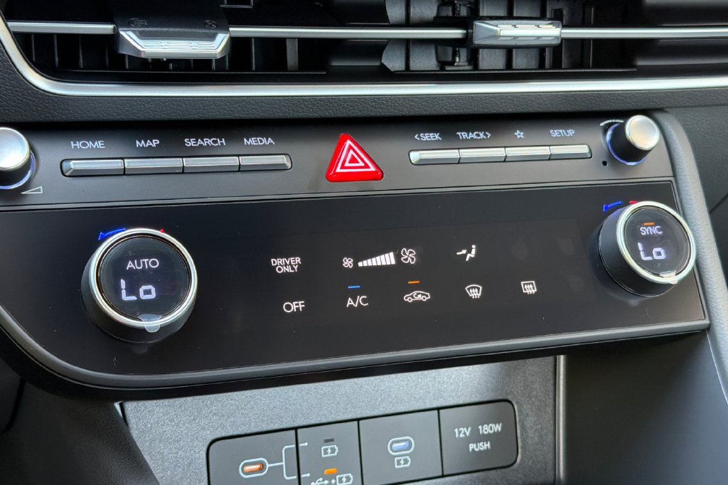 New 2026 Hyundai Sonata Blue FWD image 16