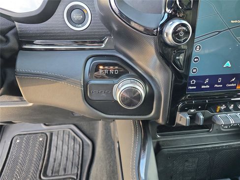 Used 2022 RAM 1500 Limited w/ Body Color Bumper Group image 29