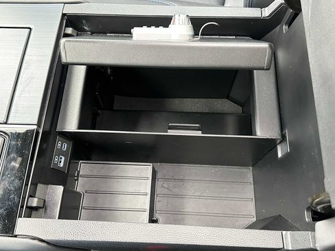 Used 2023 Toyota Tundra Platinum image 34