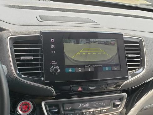 Used 2022 Honda Pilot Touring image 24