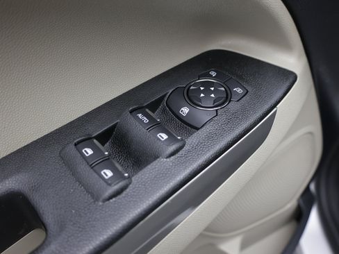 Used 2020 Ford EcoSport S AWD/4WD image 13