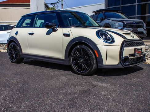 Used 2022 MINI Cooper S FWD image 3