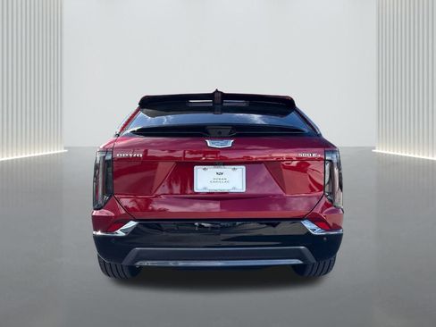 New 2025 Cadillac Optiq Sport 1 w/ LPO, ONYX Package image 6