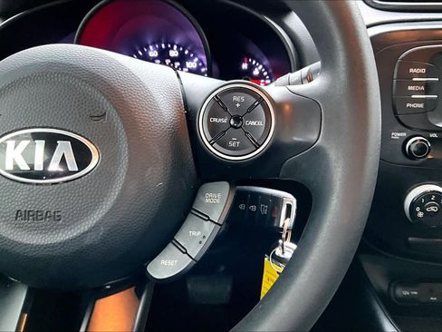 Used 2019 Kia Soul image 22