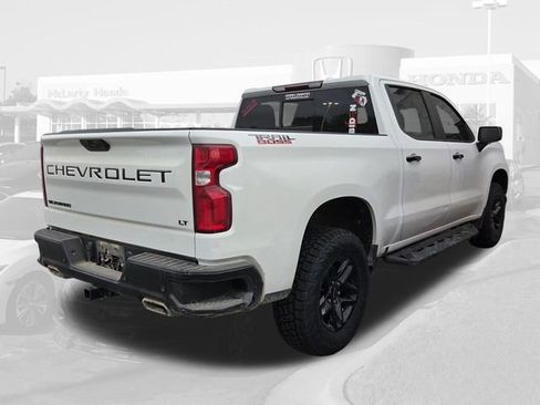 Used 2021 Chevrolet Silverado 1500 LT Trail Boss w/ Convenience Package II image 5