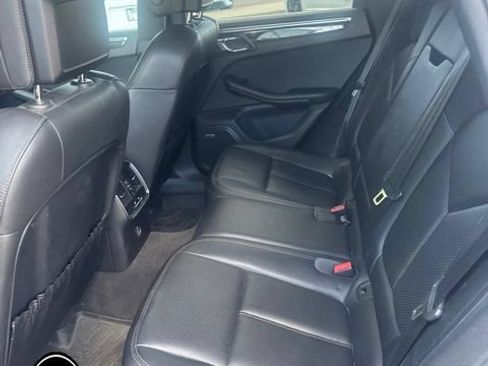 Used 2017 Porsche Macan S AWD/4WD image 6